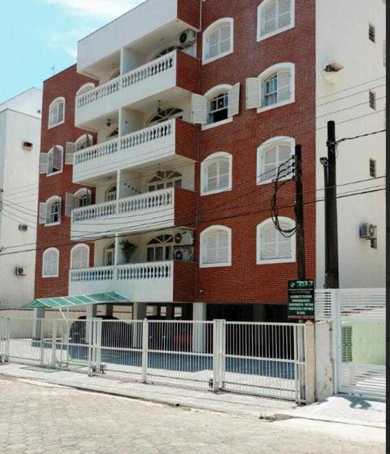 Apartamento Otima Localizacao Гуаружа Экстерьер фото